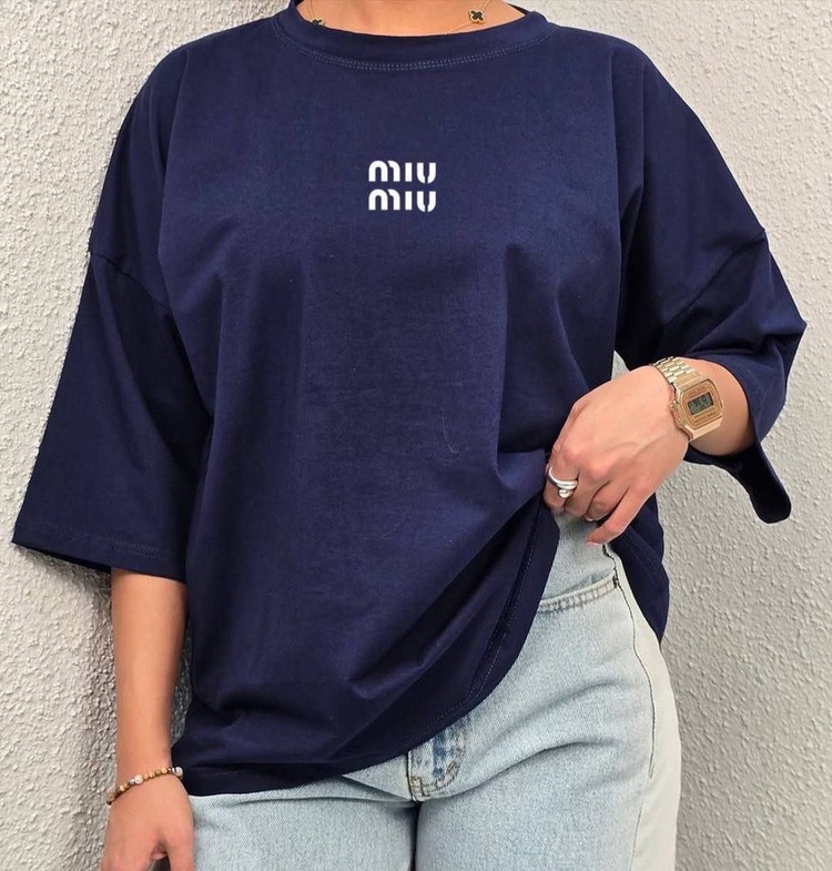 تصویر تیشرت باکسی زنانه طرح miu miu کد 10069 - ماه بوتیک