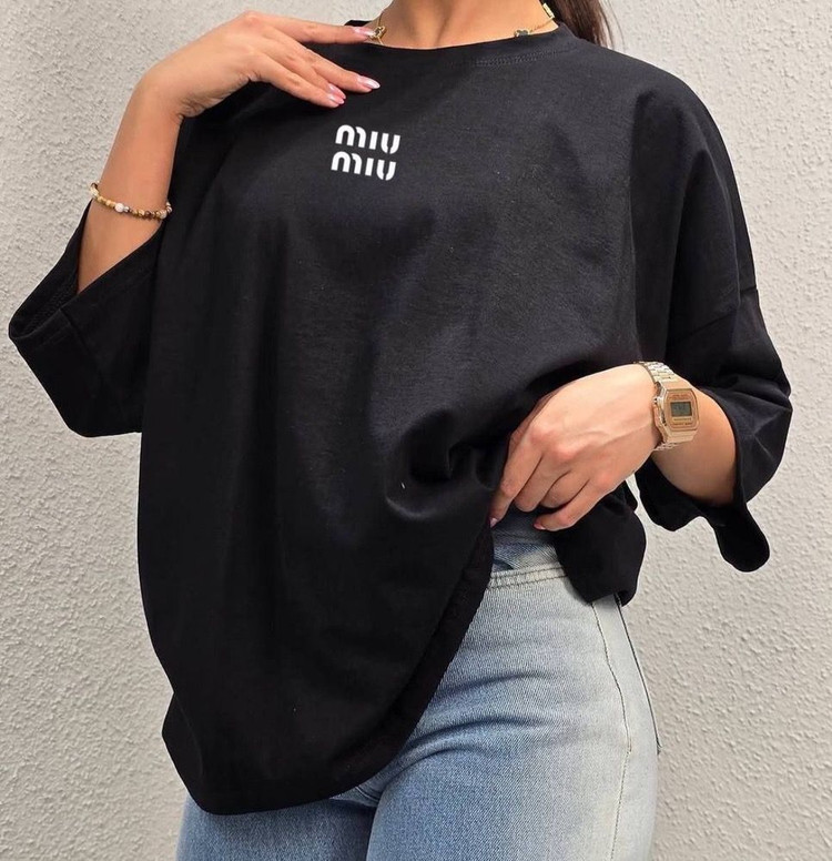 تصویر تیشرت باکسی زنانه طرح miu miu کد 10069 - ماه بوتیک